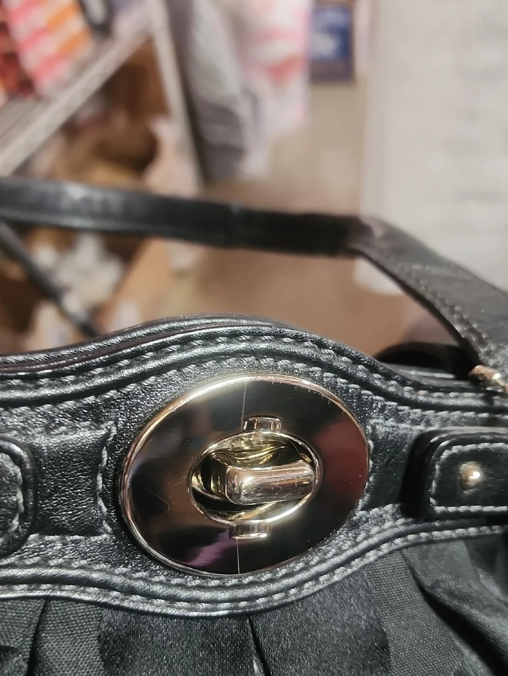 Coach Black 2009 Signature Leatherware Jacquard Shoulder Bag w/ Leather Trim - Picture 10 of 16
